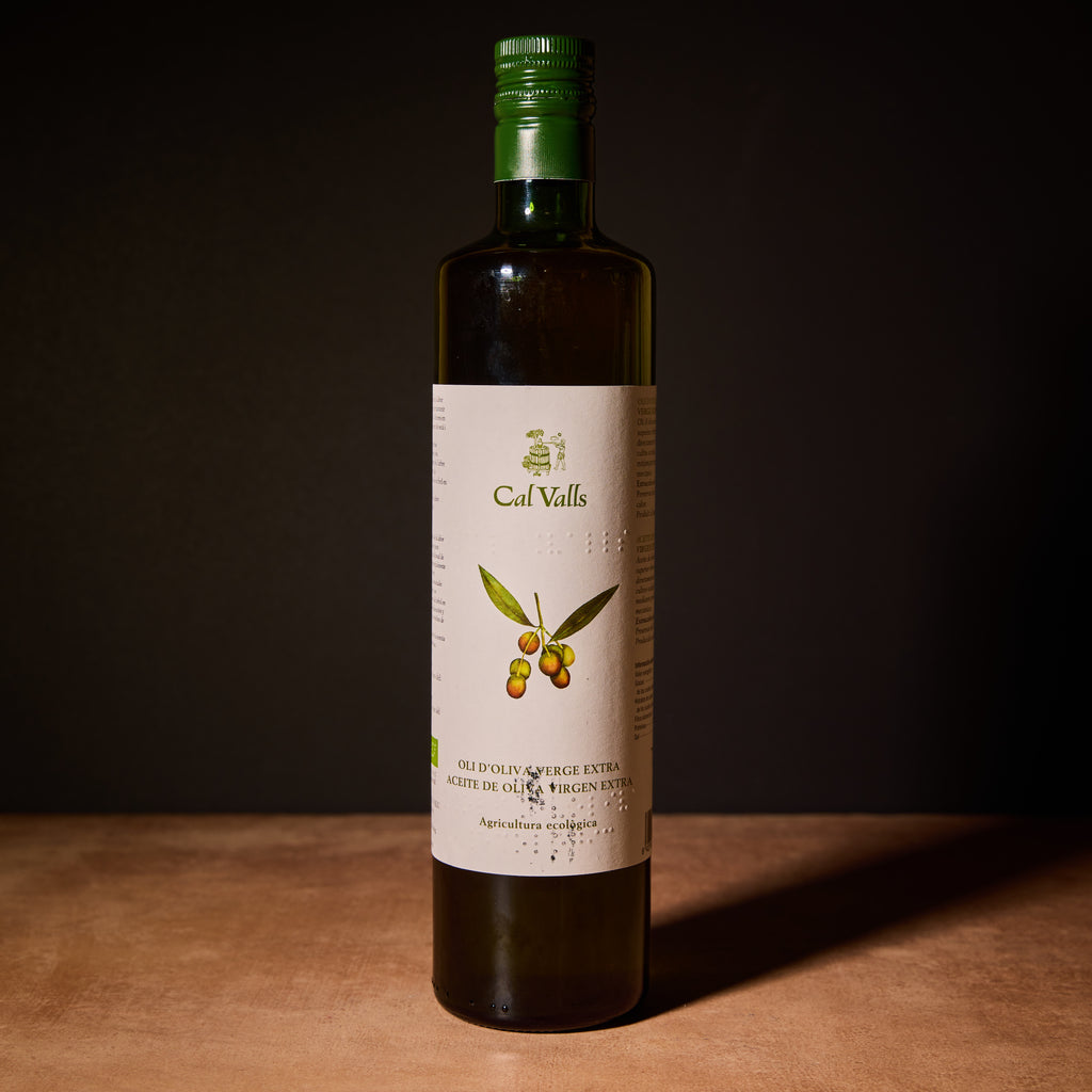 Organic Extra Virgin Olive oil from Catalonia.